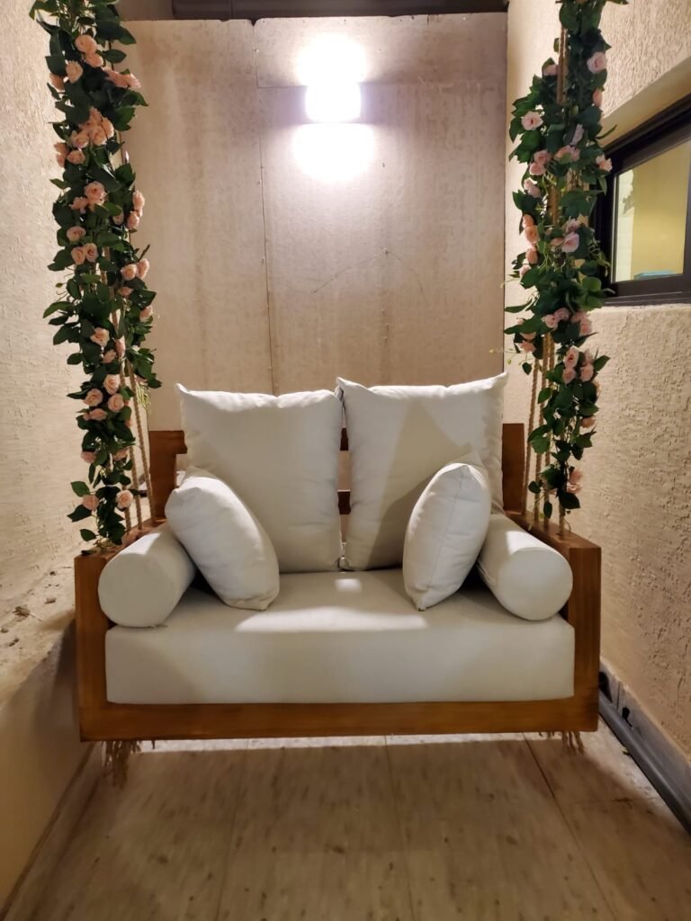 المراجيح المعلقه